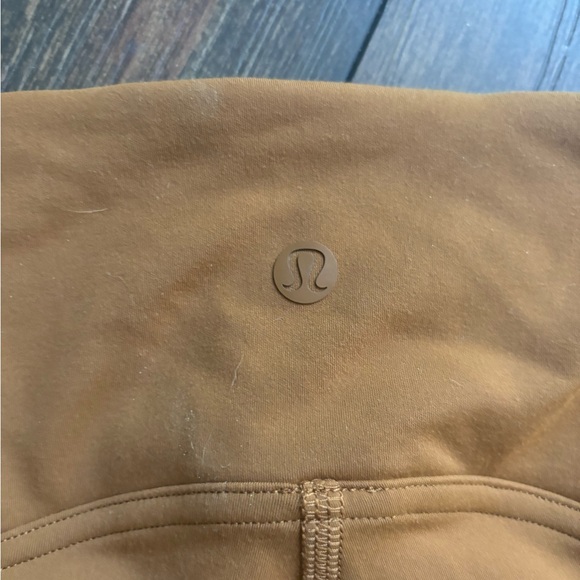 Lululemon align leggings rare color! Size 4 great condition! Inseam 23’ - Picture 5 of 7